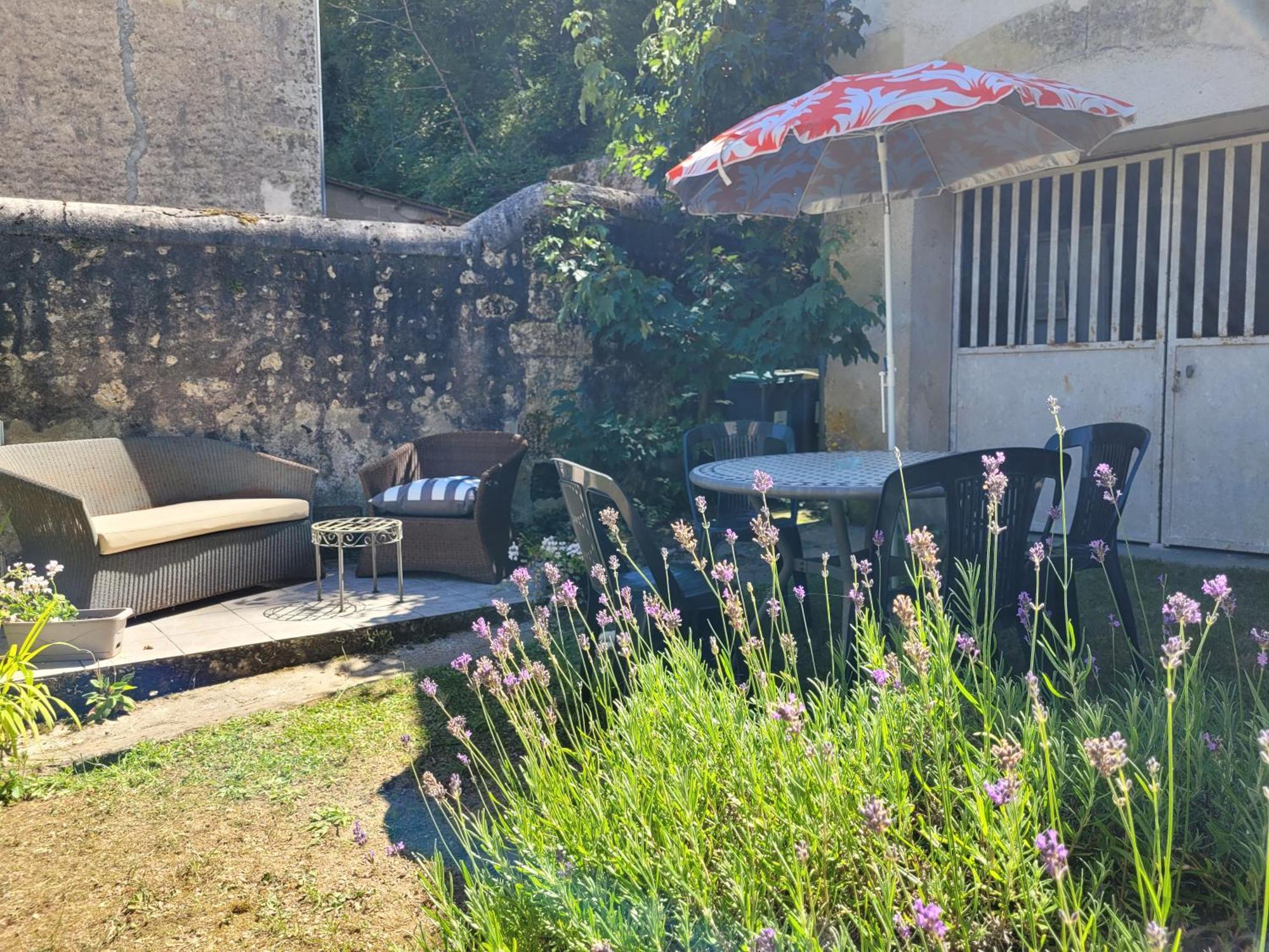La Maison Aux Iris Poce-sur-Cisse Екстер'єр фото